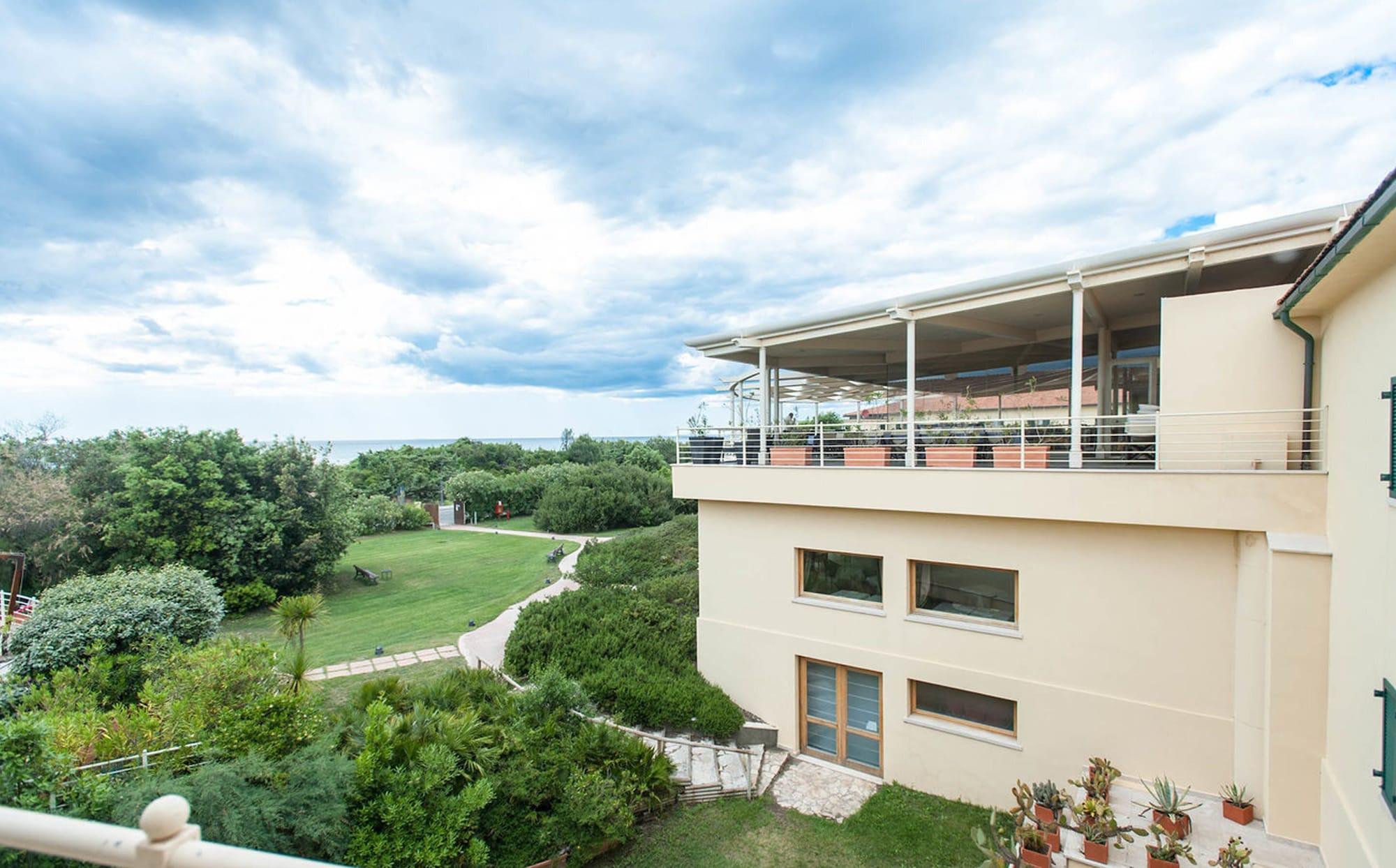 Tombolo Talasso Resort Marina di Castagneto Carducci Esterno foto